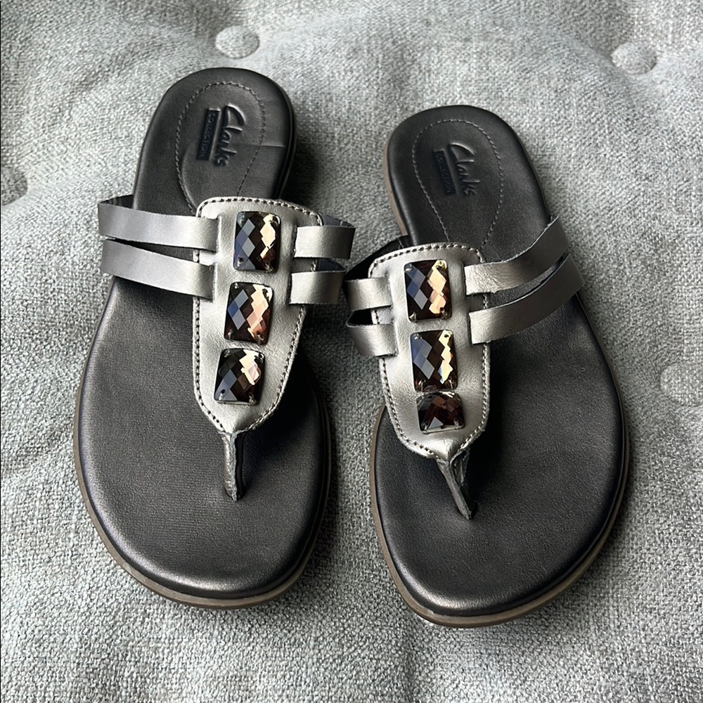 Clarks Metallic Bronze T-Strap Sandals Size 6 1/2